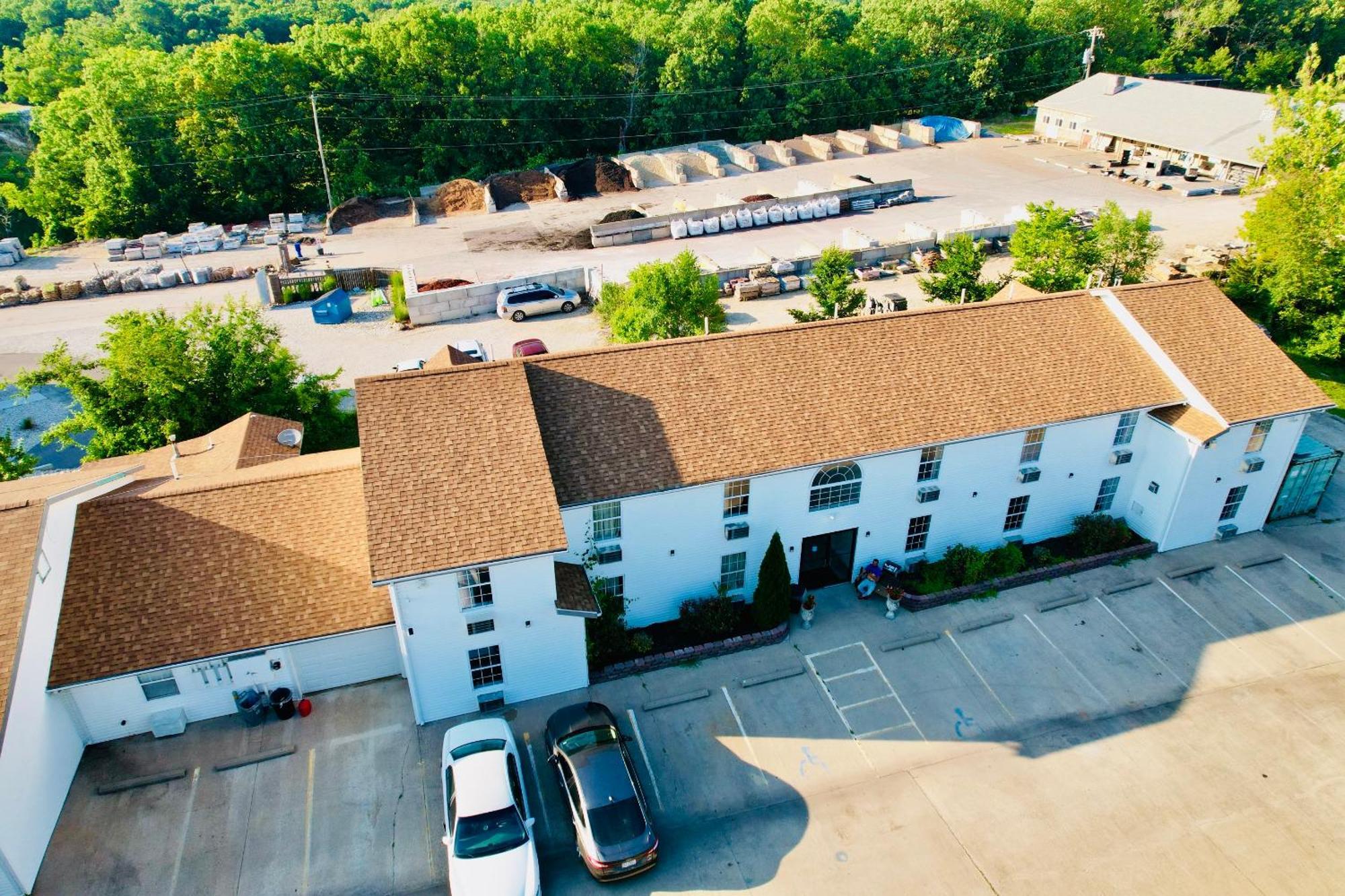 Ozark Inn And Suites Osage Beach Eksteriør bilde