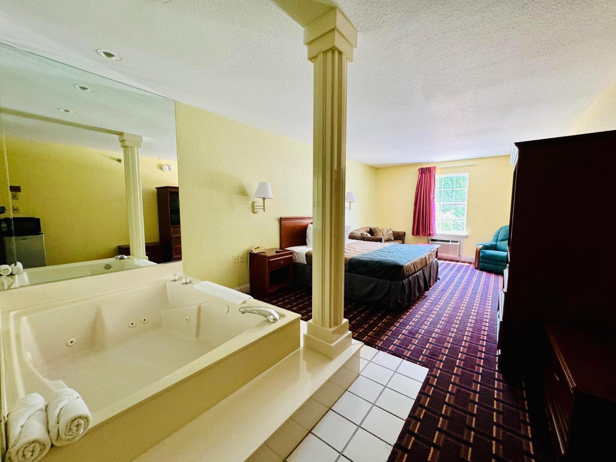 Ozark Inn And Suites Osage Beach Eksteriør bilde