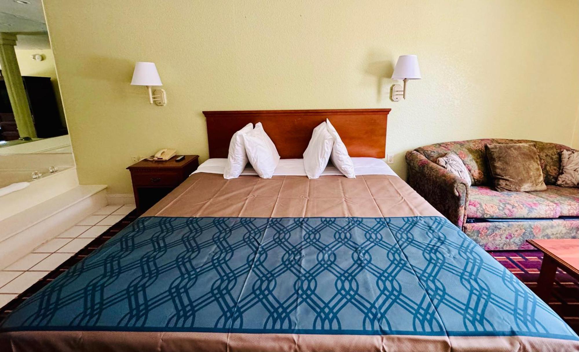 Ozark Inn And Suites Osage Beach Eksteriør bilde